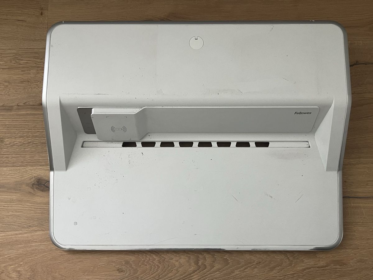 Fellowes Bureaux: Fellowes Sitz-Steh Workstation – D'occasion à Tafers par thunsch_