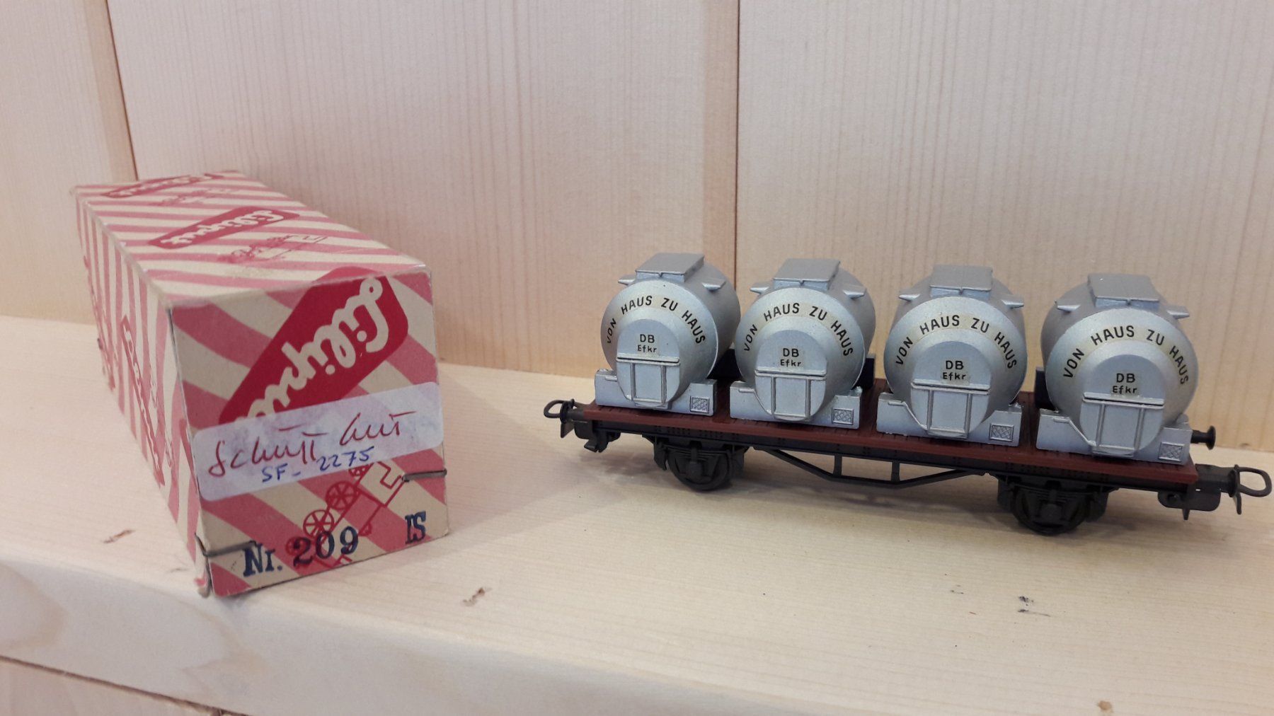 Liliput Modellini di ferrovie: Liliput HO DC : DB wagon avec container – Usato da Buttes venduto da Cafe2005 8