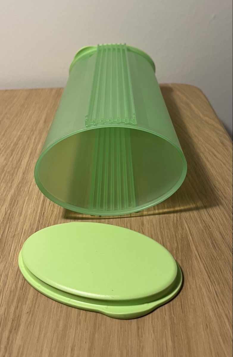 Tupperware Contenitori & Simili: Tupperware Spaghetti Dose grün – Usato da Arboldswil venduto da Sonnenelfe 3