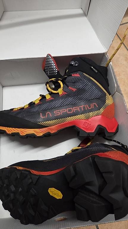 Herrenschuhe: Sportiva scarponi  – Neu und originalverpackt aus Mesocco von ces_2dnl