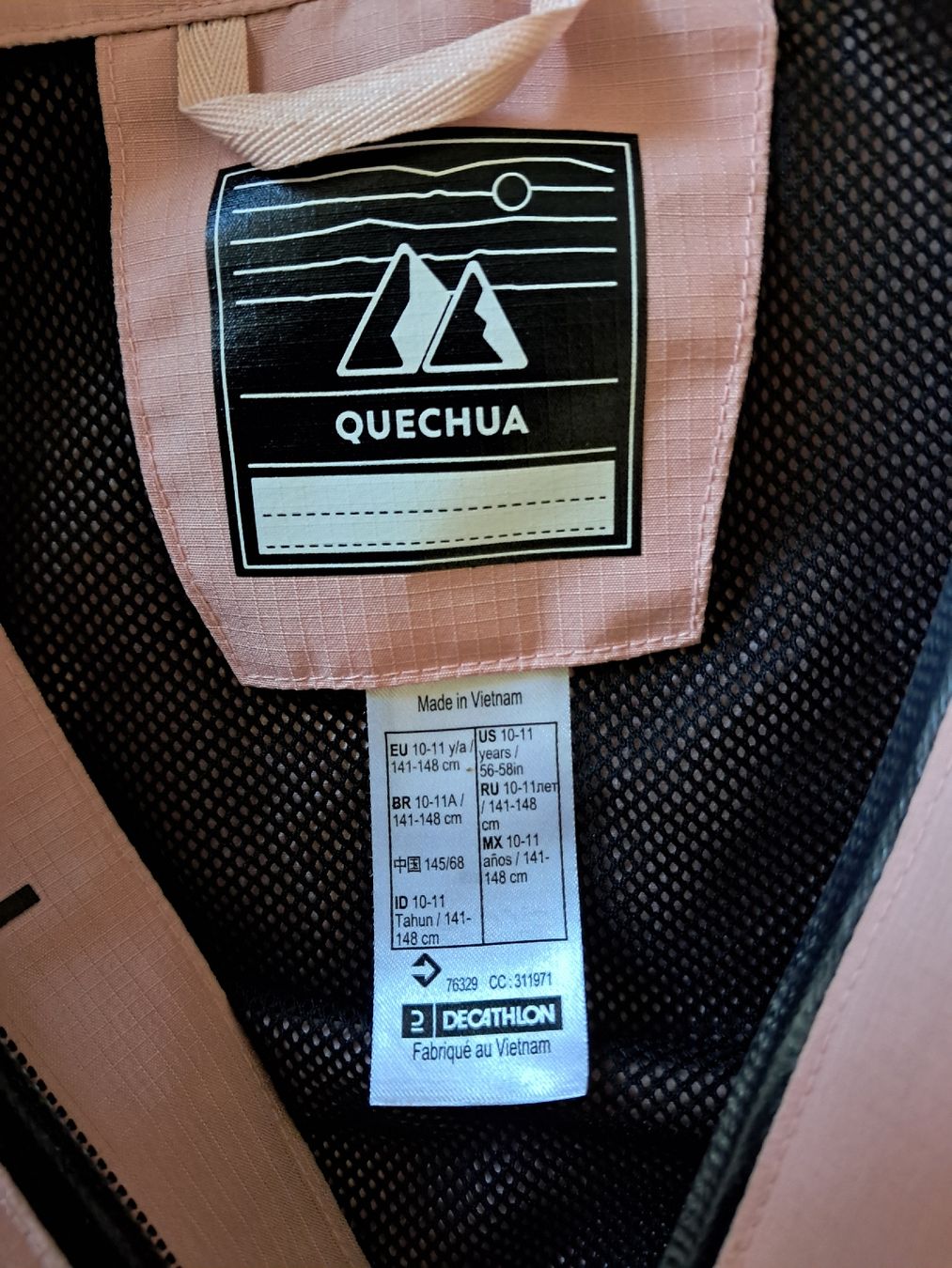 Decathlon Giacche & Cappotti: Mädchen Regenjacke Gr. 140 – Usato da Winterthur venduto da fabelwin 5