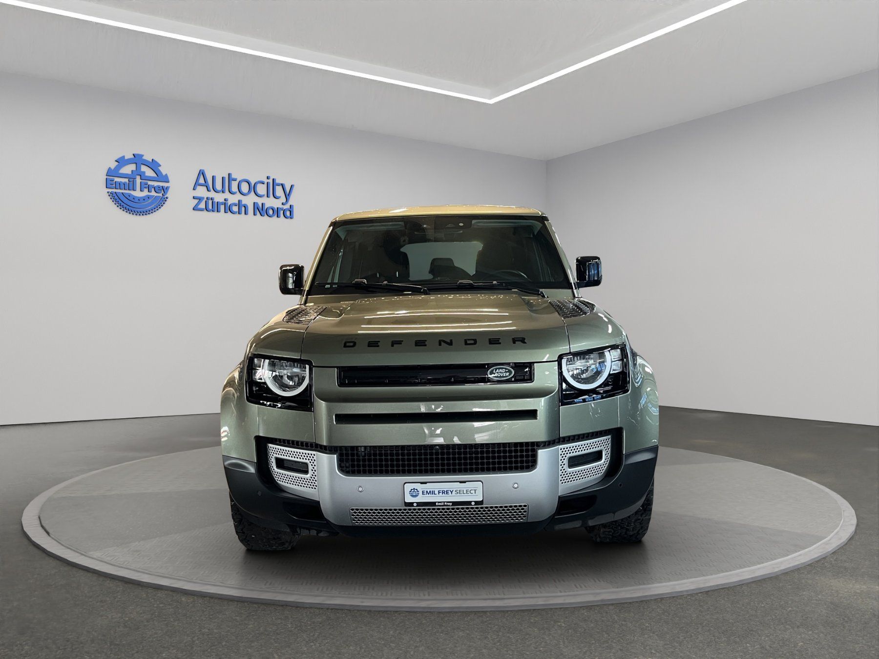 Land Rover Autos: Land Rover Defender 110 / 2.0 / SD4 – Gebraucht aus Meilen von korngeistlicht 1