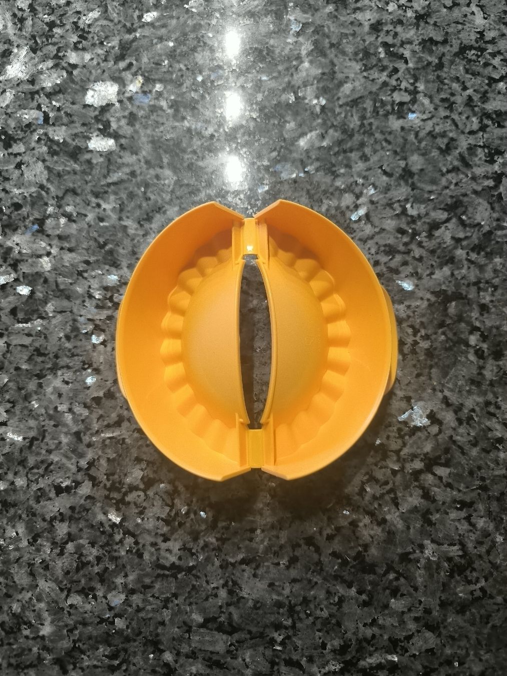 Tupperware Elettrodomestici da cucina: Tupperware Täschler gross – Usato da Fislisbach venduto da Chruselibike 1