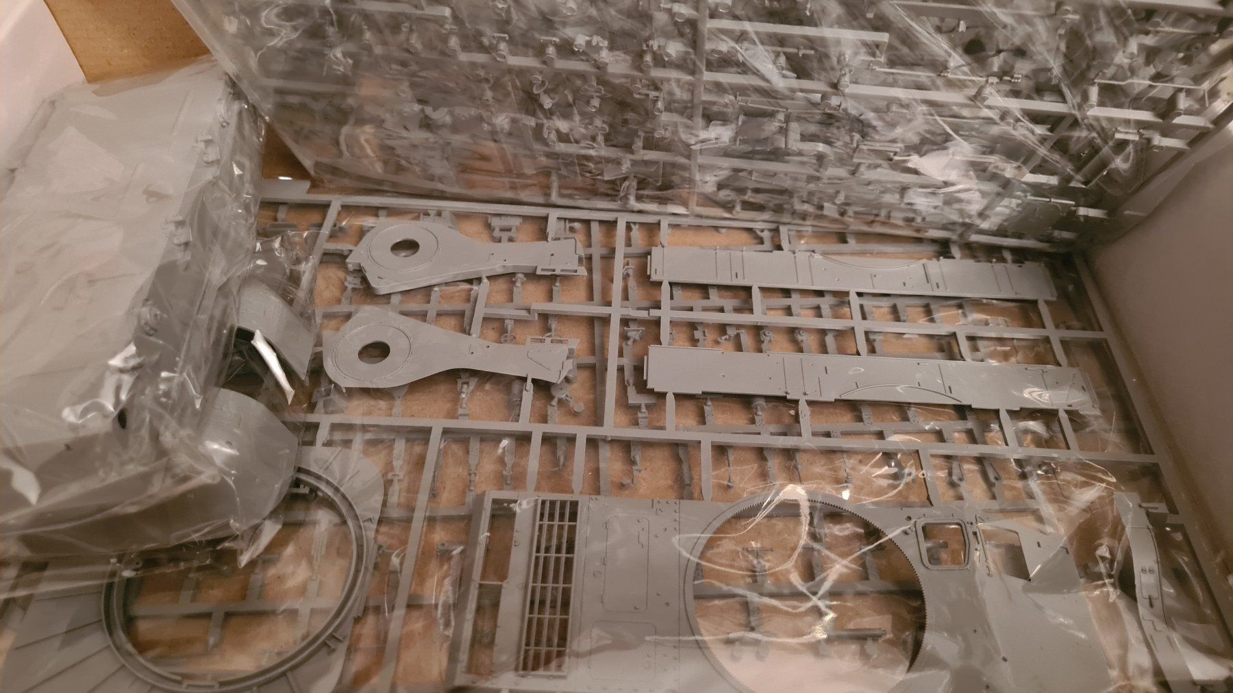 Modellbausätze & Standmodelle: 1:35 ZSU-57-2 Takom/Hobby 2000 – Neu (gemäss Beschreibung) aus Bassersdorf von jackbmw 5