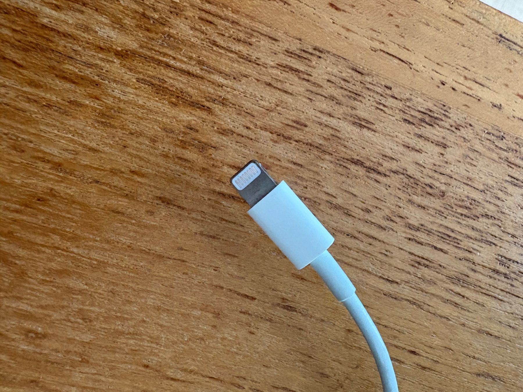 Apple Cavi: Apple Lightning auf USB-C Kabel (1m) – Usato da Kreuzlingen venduto da ROMANR1 2