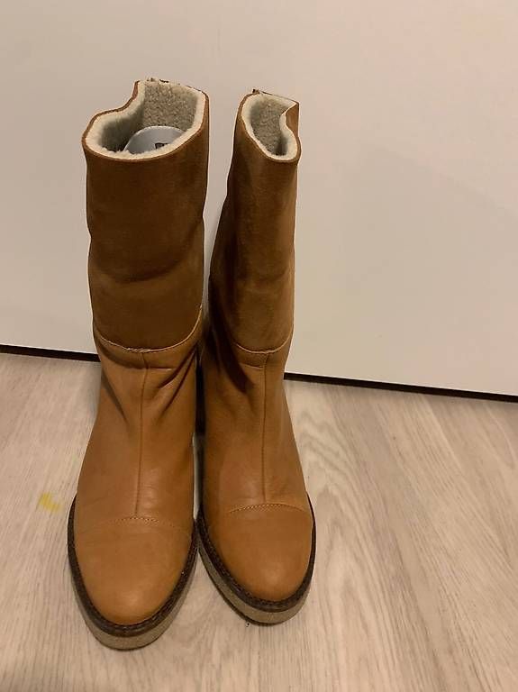 Scarpe da donna: Cognac Stiefel neu 39 – Usato da Itingen venduto da grapri 4