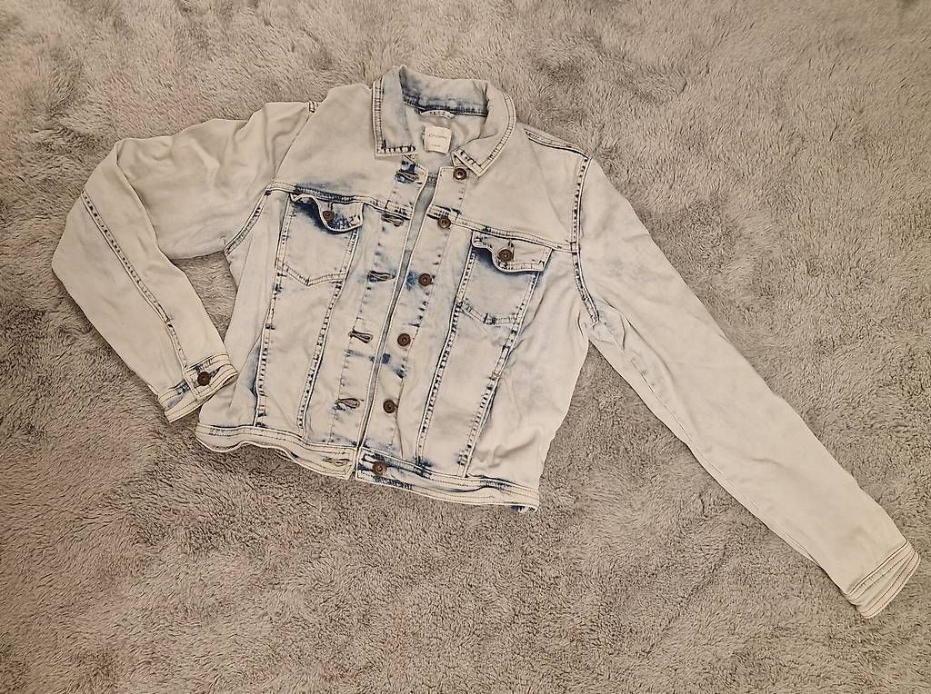 Jacken: Jeansjacke grösse M – Gebraucht aus Oberuzwil von sam_l6bb