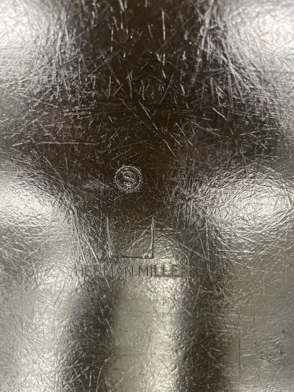 Eames Sedie: Eames Schaukelstuhl schwarz – Usato da ipsach venduto da Latigo 1