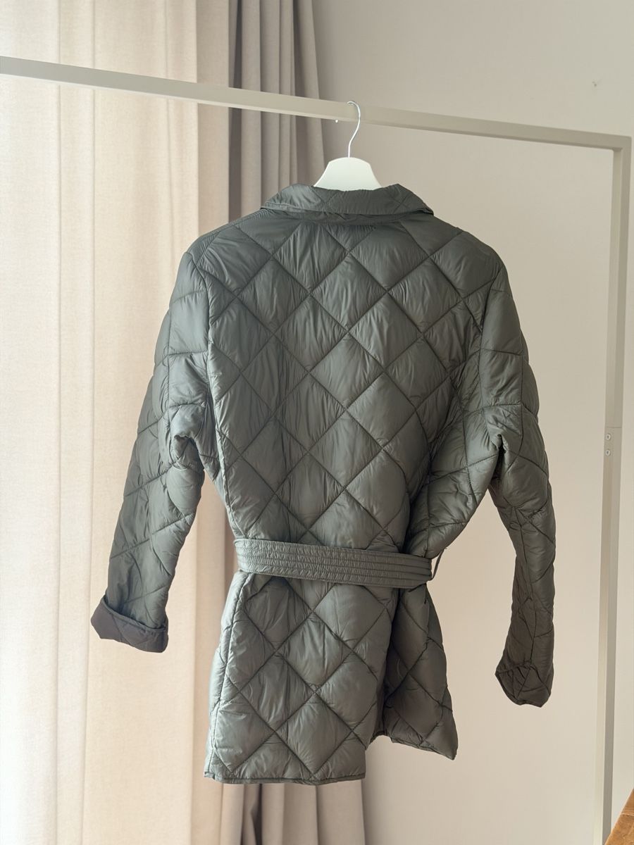Jacken: Wunderschöne olivgrüne Steppjacke mit Bindegürtel in Gr.L – Gebraucht aus Ebikon von WunderKleidung 2