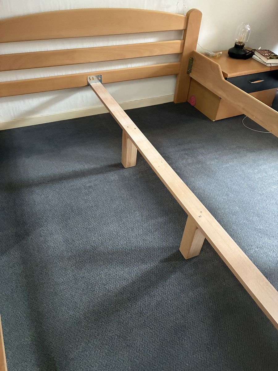 Betten: Bett masiv Buche 160 x 200cm – Gebraucht aus Basel von Pschmi 2