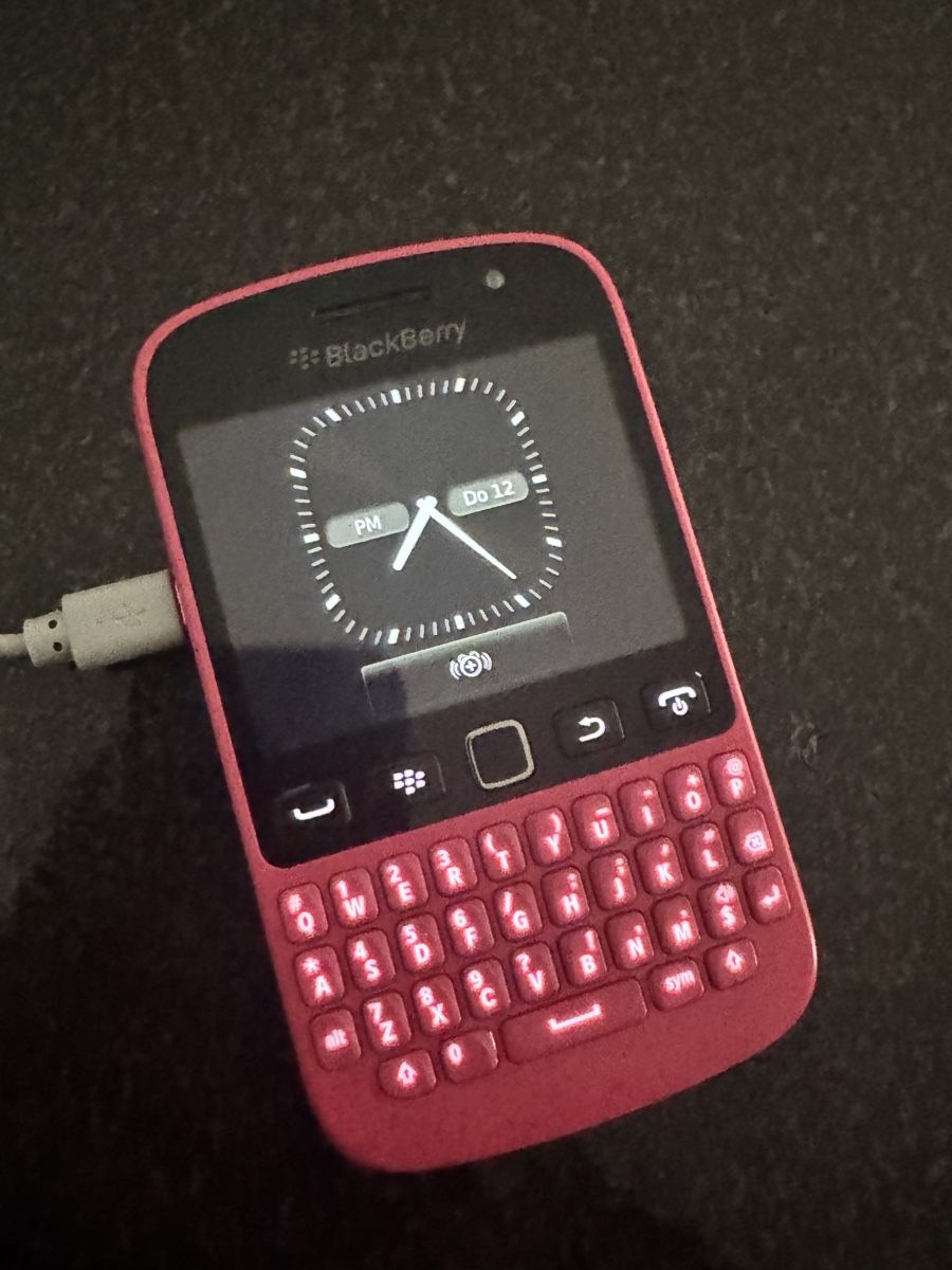 Blackberry Telefoni cellulari / Smartphones: Blackberry Samoa 9720 3G - Touchscreen – Nuovo (secondo la descrizione) da Rothrist venduto da Zal_m27z 2