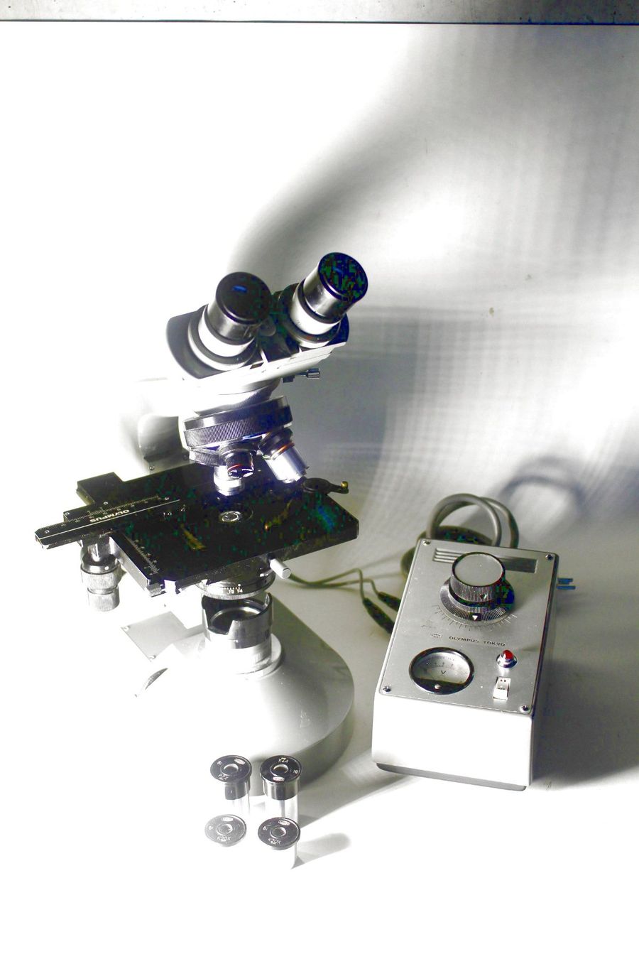 Olympus Microscopes: Professionelles Binokular OLYMPUS EHA / Transformator TE-II – D'occasion à Bern par kultiges