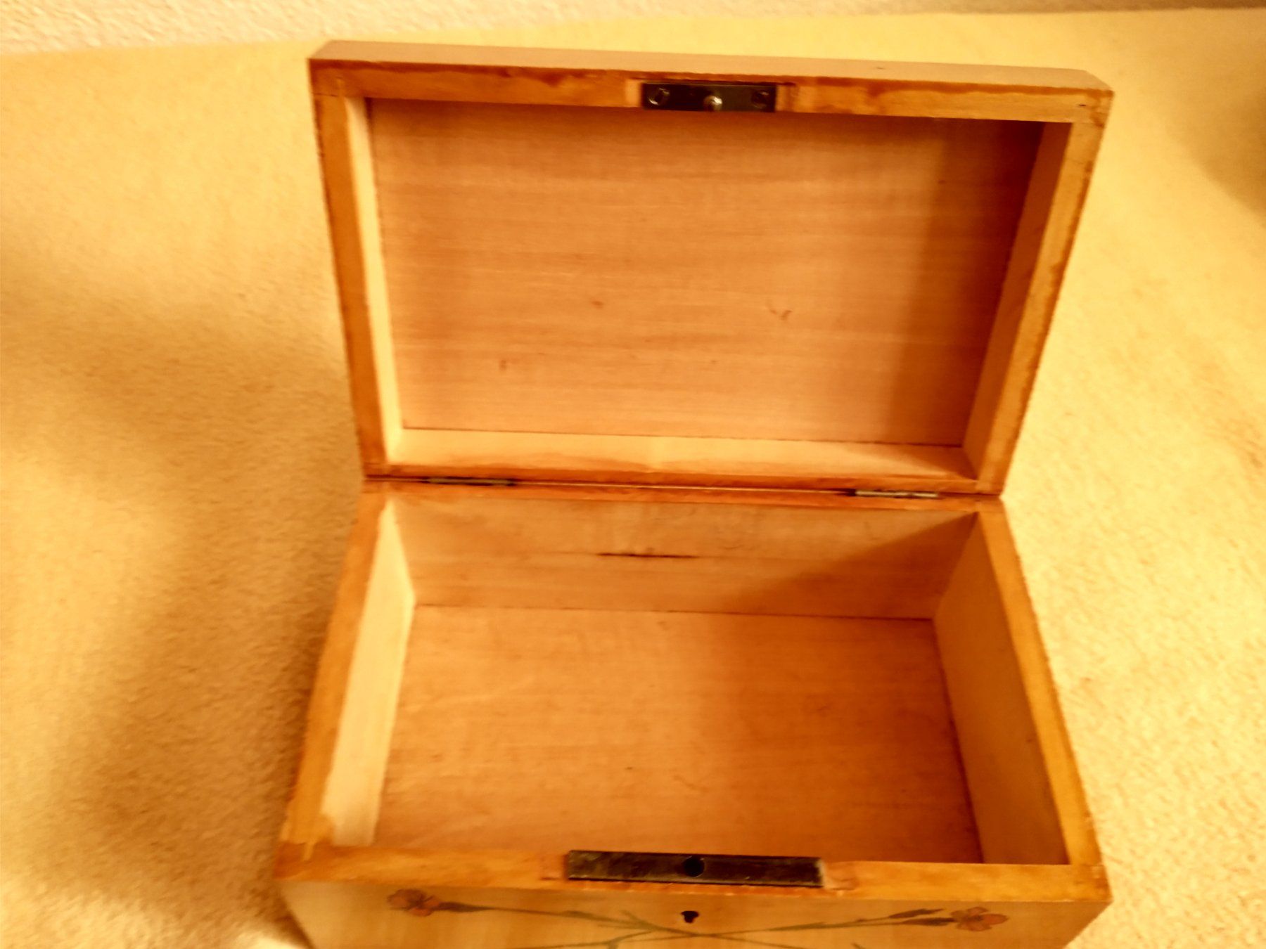Dosen: Alte Holzschatulle, bemalte Blumen, Vintage – Gebraucht aus Löhningen von Chimae67 4