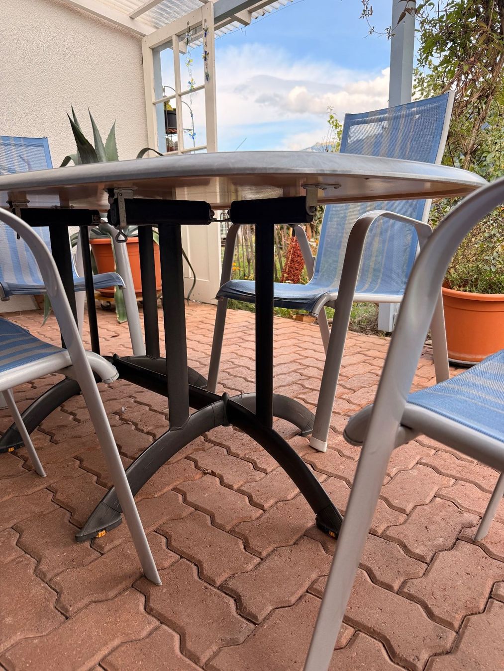 Livique Tischset: Gartentisch und 4 Gartenstühle – Gebraucht aus frutigen von matthibo 5