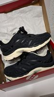 Saucony Omni 9 -  Baskets Noires - Taille 38.5 - Neuve