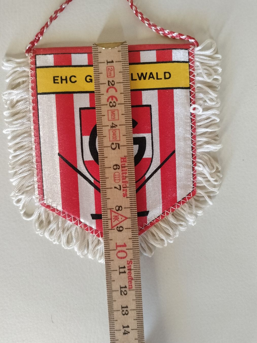 Bandiere: Antiker EHC Grindelwald Eishockey Autowimpel – Usato da Schwanden Sigrisw venduto da cadieux71 1