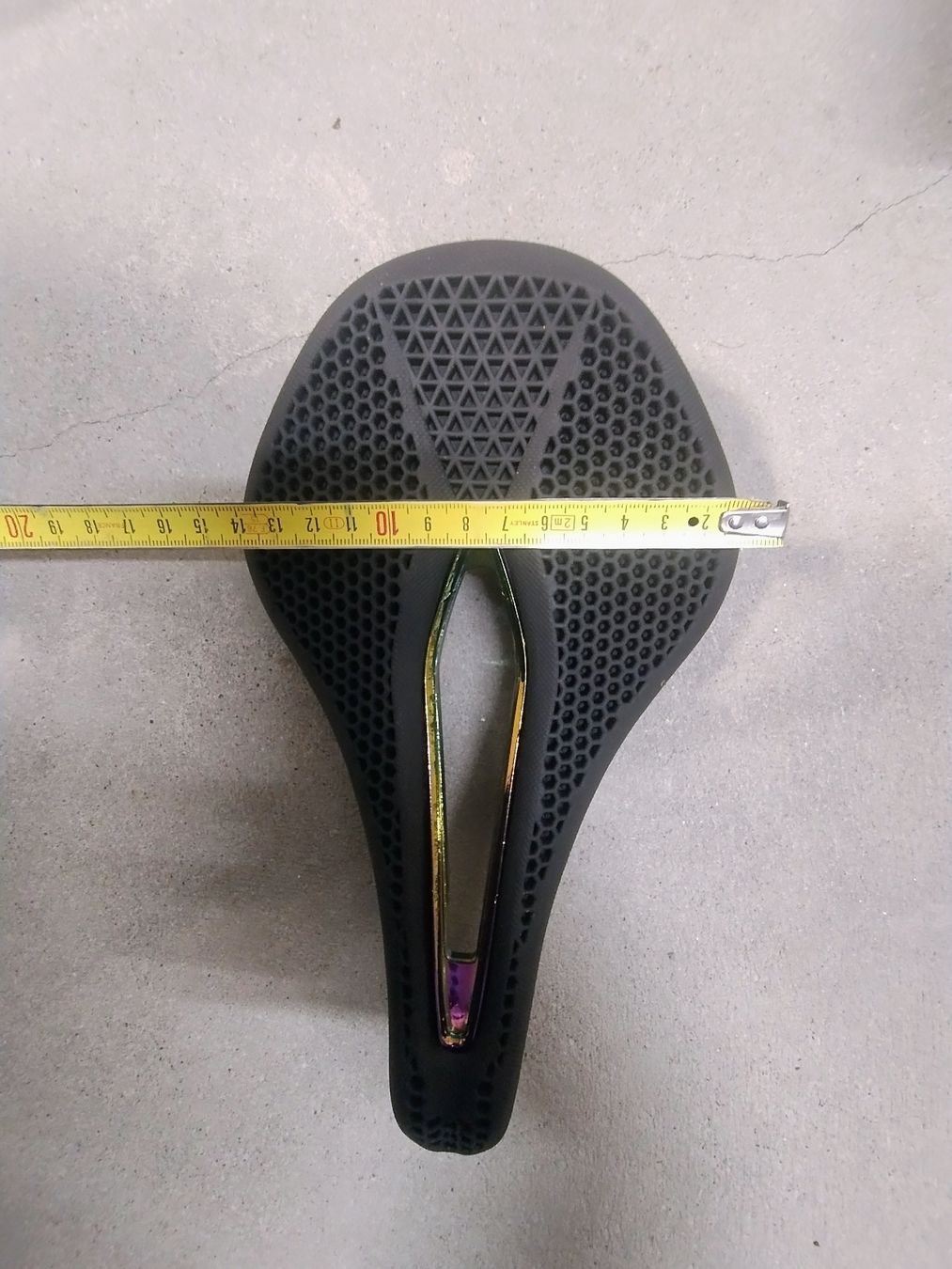Ersatzteile: Neuer Fahrradsattel, Wabenstruktur – Neu und originalverpackt aus Zürich von emr_9xfx 2