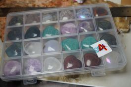 Stein    Herzen  30mm Mineralien Lot4 24 Stück  Herz in Box
