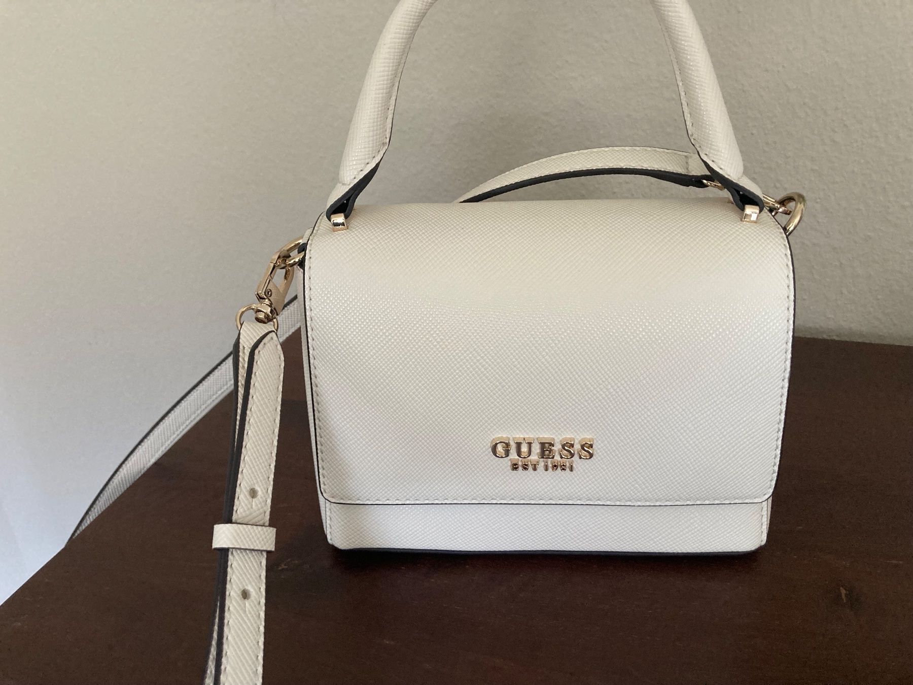Guess Borse da donna: Handtasche GUESS – Nuovo (secondo la descrizione) da Thalwil venduto da Anahi