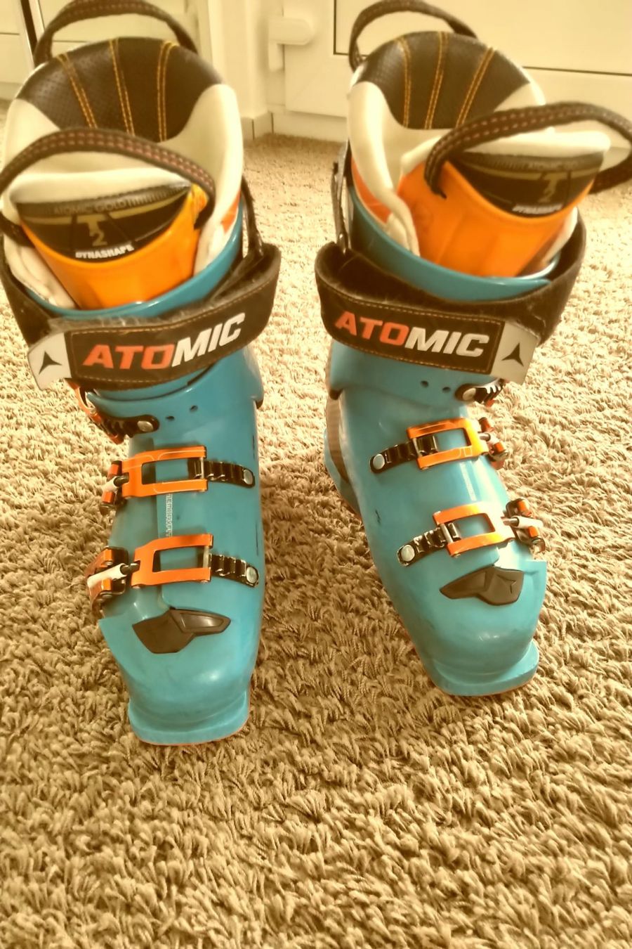 Atomic Scarpe da uomo: ATOMIC Redster Pro Skischuhe Gr 38 – Usato da Schöfflisdorf venduto da Uncle_Jim 1