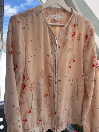 Hellrose Damen Jäckchen Opus Blumenmuster Grösse 38