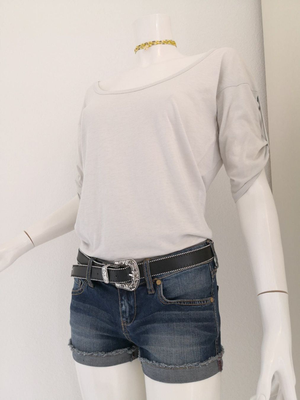 Mango T-shirt: 🤩MANGO LANGARM T-SHIRT HELLGRAU & ARMANI P. – Usato da Olten venduto da Naja-Twins-Twins 6