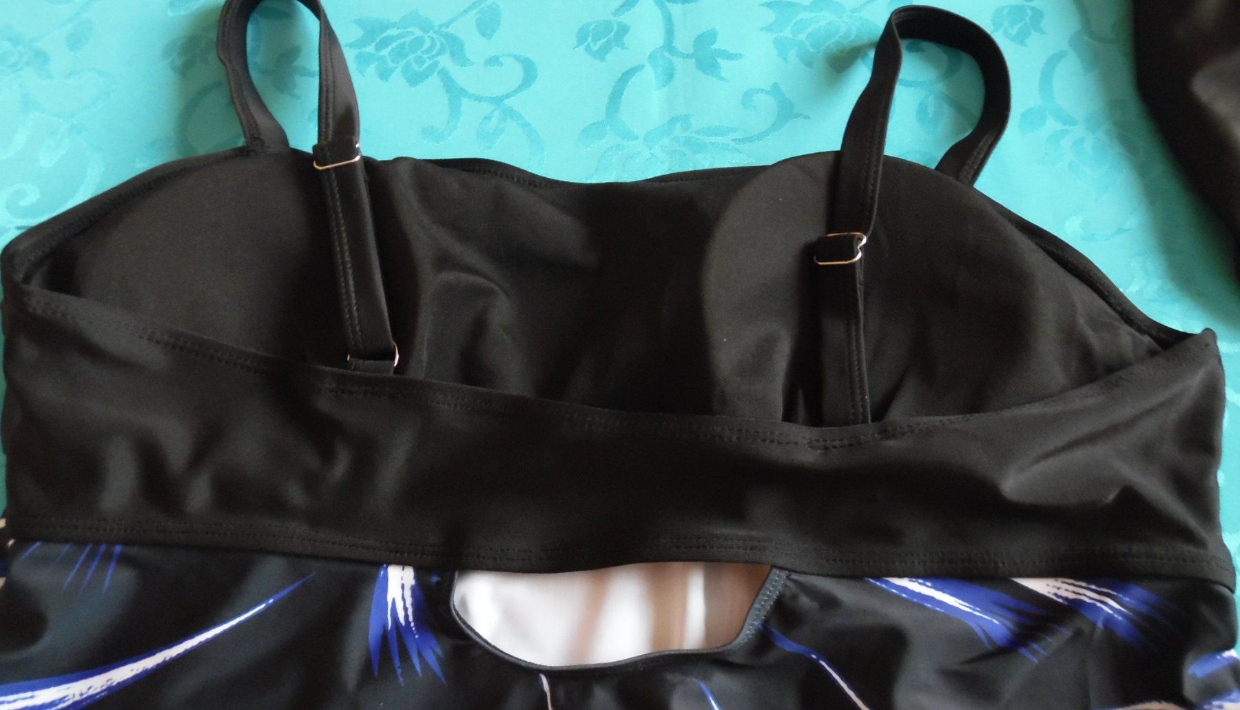 Costumi da bagno & Bikini: Tankini 2-Teilig. Eu-Gr. 44 – Nuovo e nell'imballaggio originale da Bellinzona venduto da Luna093 2