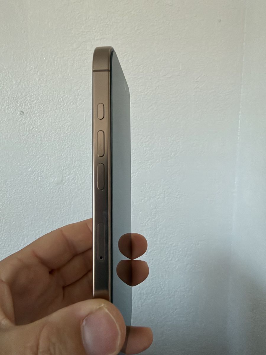 Apple Handys / Smartphones: I phone 16 Pro Max – Gebraucht aus Renan BE von aela1 4