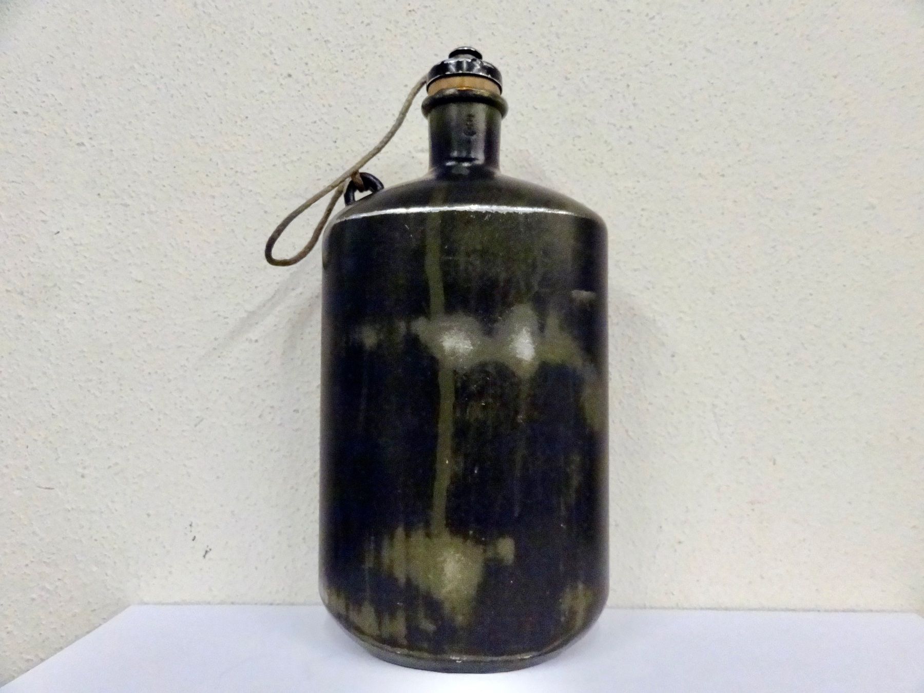 Schweizer Armee Attrezzatura & Pezzi di ricambio: Feldflasche MB 1940 mit Becher SIGG 1971 Schweizer Armee – Usato da Kerzers venduto da djstarsky73 4