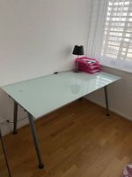 Bürotisch
