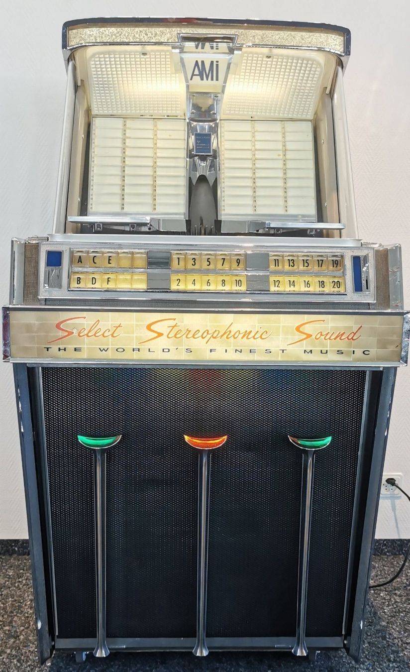 Jukebox: Musikbox AMI K100 – Usato da Geroldswil venduto da jukeman
