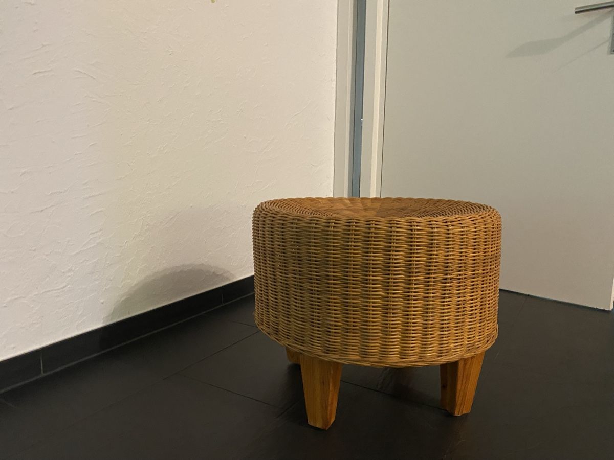 Sgabelli: Runder Hocker aus Rattan – Usato da Aesch BL venduto da YanisMeier 2