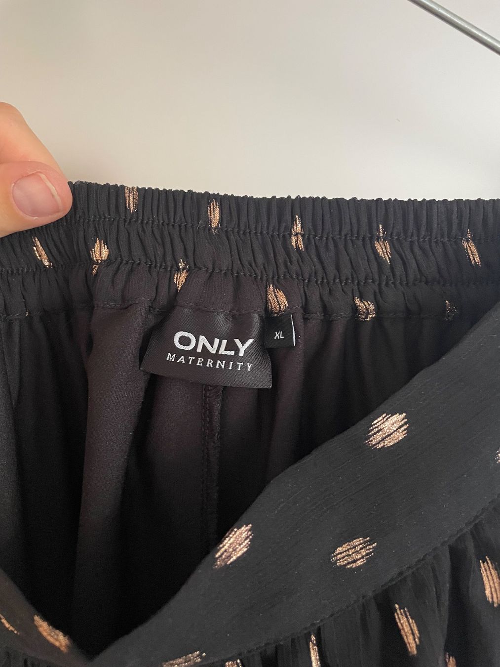 Only Jupes: Umstandsrock Schwangerschaft – D'occasion à Zürich par hei_2jpv 1