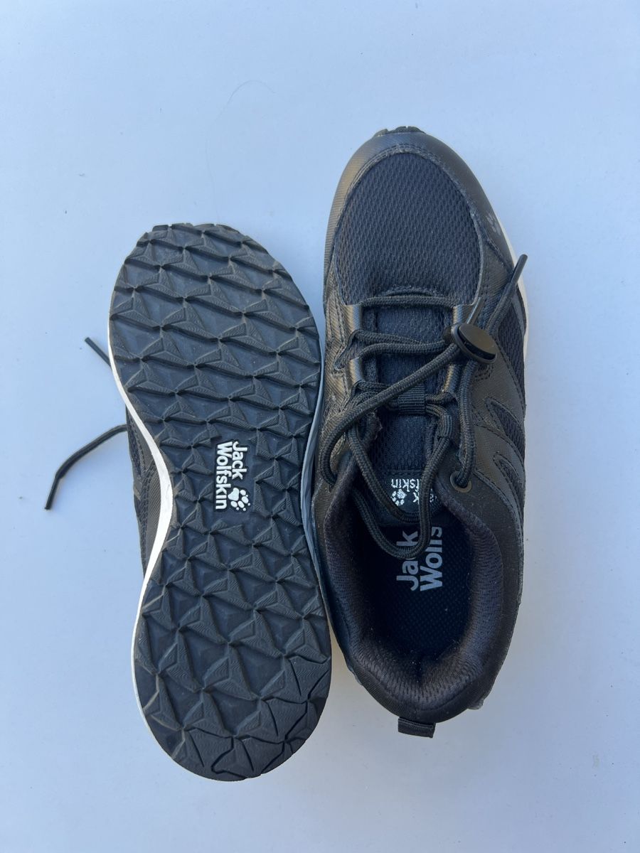 Jack Wolfskin Scarpe da uomo: Jack Wolfskin Trekkingschuhe Gr. 35 NEU – Nuovo (secondo la descrizione) da Heiligkreuz (Mels) venduto da fodo 2
