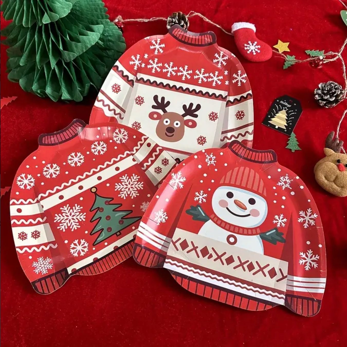 Piatti: 9 Stück Weihnachtspullover-Pappteller – Nuovo e nell'imballaggio originale da Wagenhausen venduto da Svema