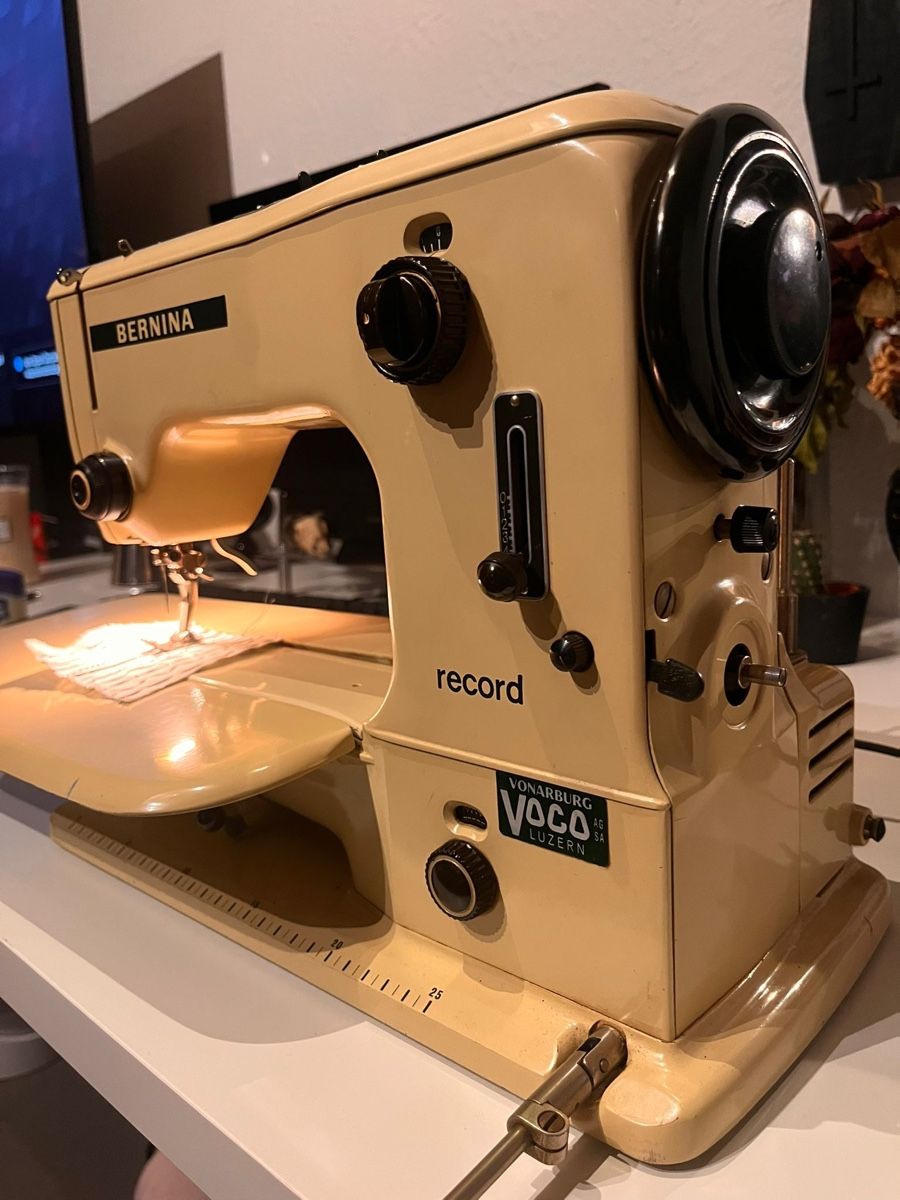 Bernina Macchine da cucire: Bernina Nähmaschine – Usato da Waltenschwil venduto da migrosicetea_ 3