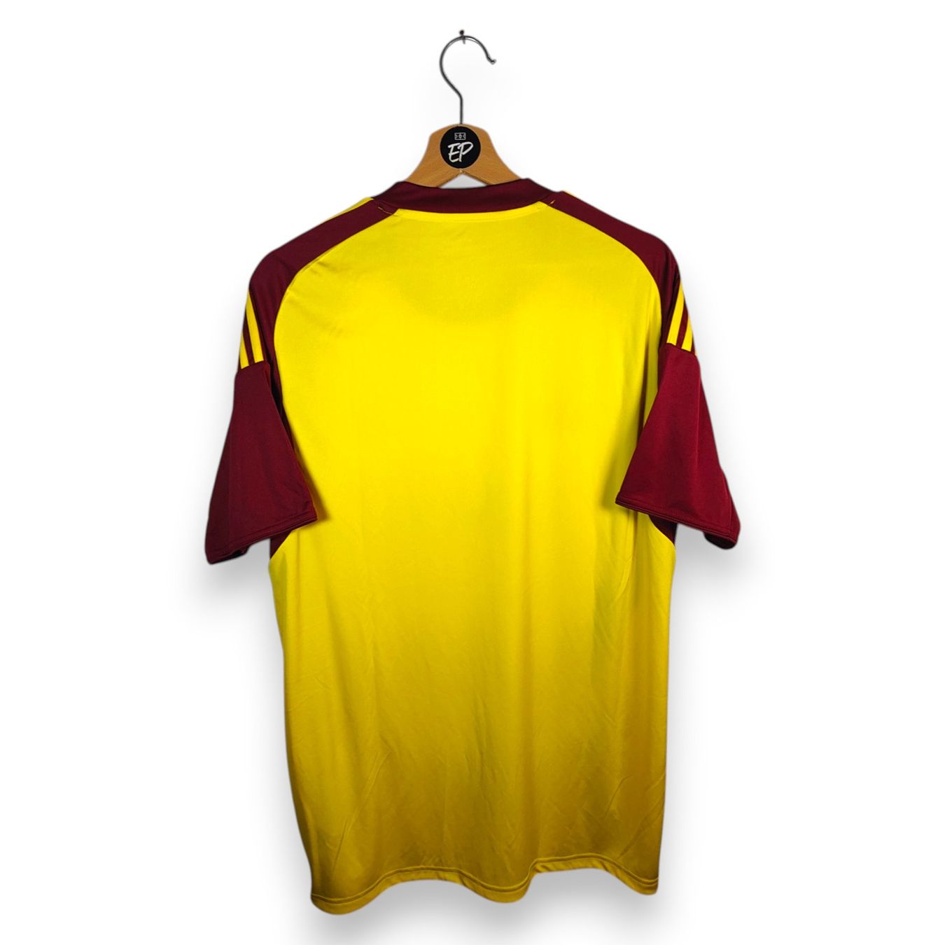 Canottiere & Pantaloni: Original 2025-26 Servette Third Trikot – Usato da Martigny venduto da eternalpitch 1