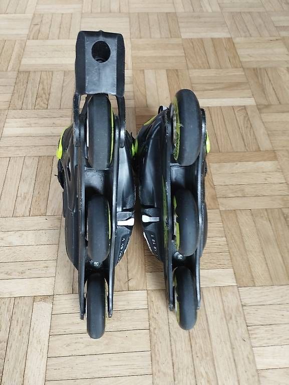 Pattini in linea & Pattini a rotelle: Rollerblade Kinder-Rollschuhe, 28-31, verstellbar – Usato da Zollikofen venduto da pav_8lhm 3