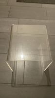 Acryl Tisch, transparent, H. 37cm B. 30cm T. 20cm gebraucht