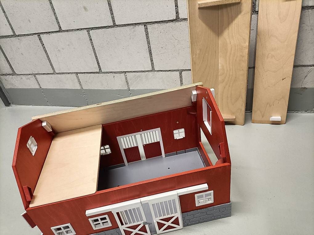 Spielzeuge: Spielzeug-Stall für Kinder – Gebraucht aus Luzern von laraens 1
