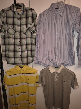 Set habits grandeur S : 2 Chemises+ 2 Polo ( 1 Hilfiger)