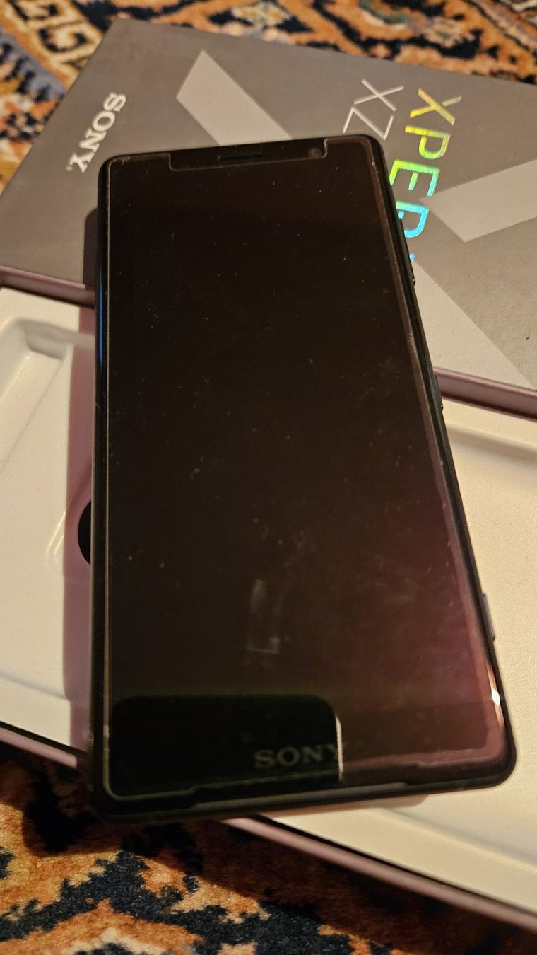 Sony Telefoni cellulari / Smartphones: sony xperia xz2 compact – Nuovo (secondo la descrizione) da Winterthur venduto da sandman.ch