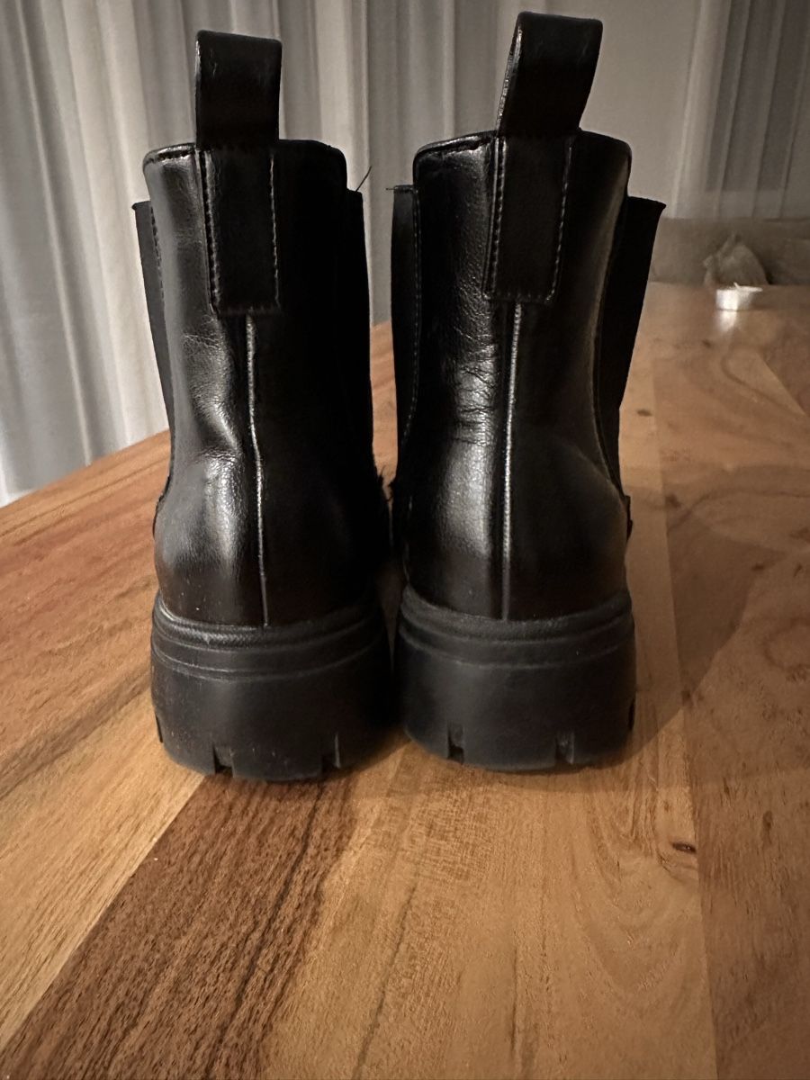 Scarpe da donna: Schuhe – Usato da Büttikon AG venduto da labi2005 2