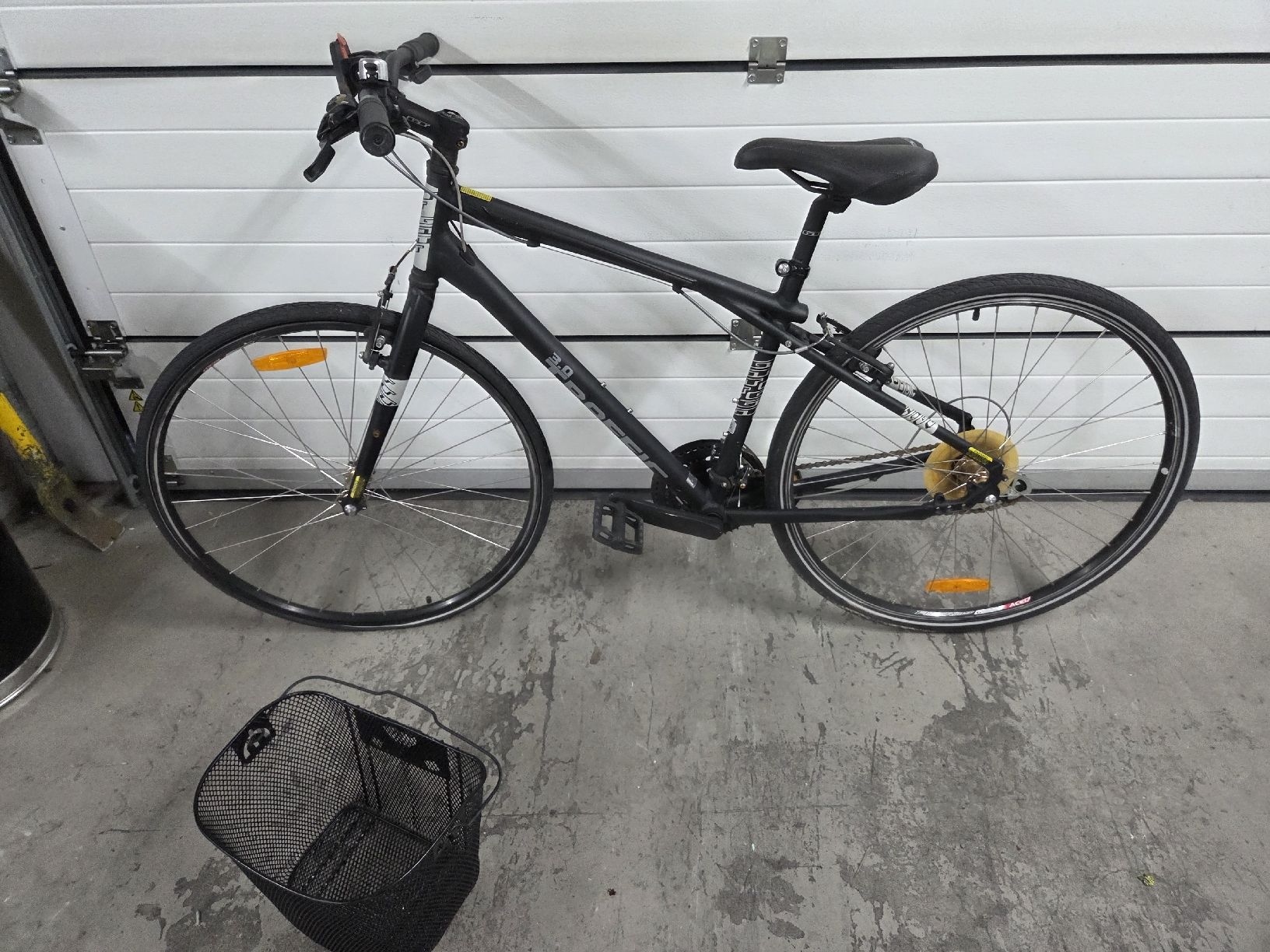 GT Biciclette: Fahrrad GT Traffic 3.0- Schwarz- Grösse S – Usato da Oberhasli venduto da General-Dealer