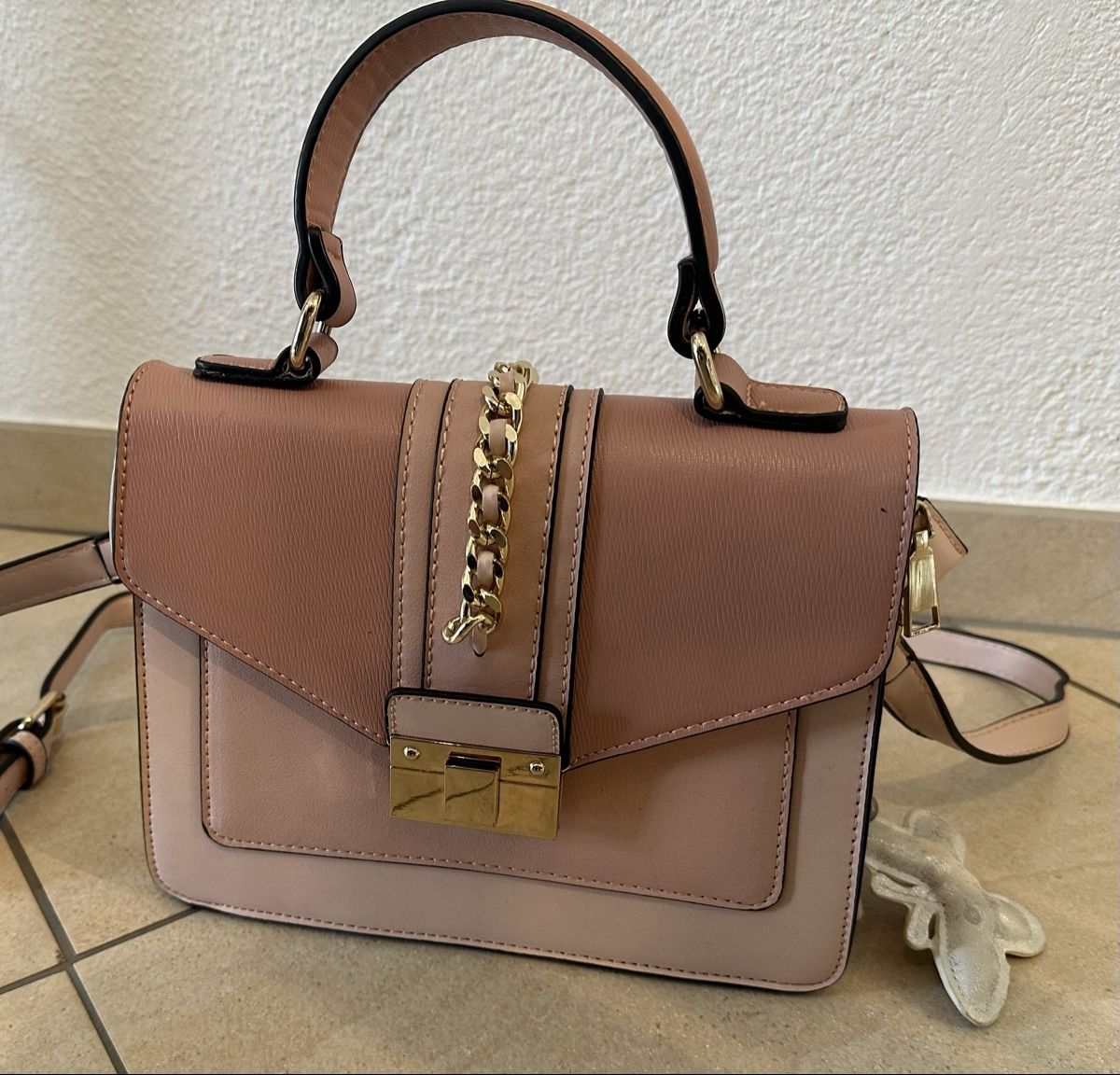 Borse da donna: Sac à main rose poudré élégant – Usato da Grolley venduto da Vale82 2