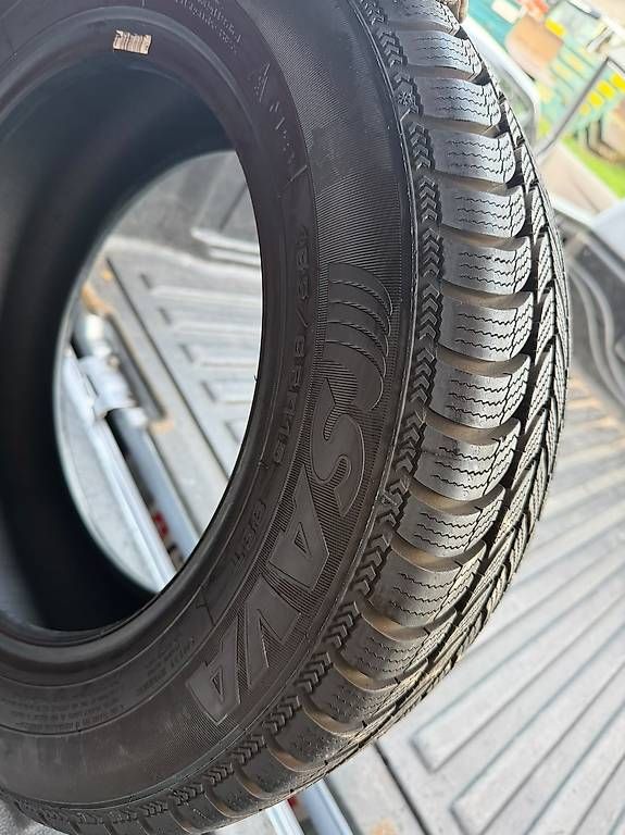 Pneumatici & Ruote complete: Winterreifen 185/65 R15 – Usato da Niederurnen venduto da ang_h2zg 1