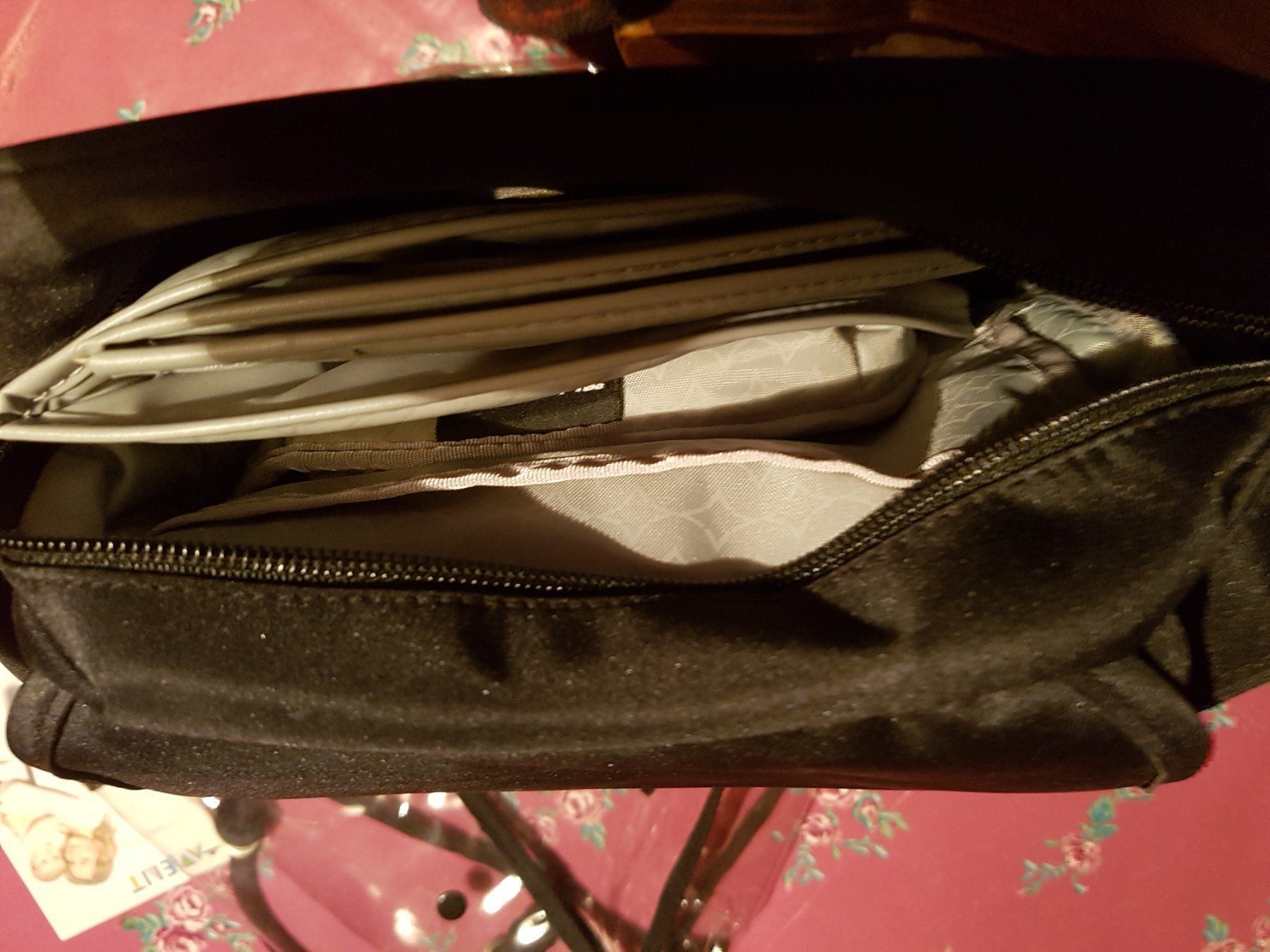 Taschen: Avent compact bag k11 – Gebraucht aus Schwarzenburg von flamingo1970 2