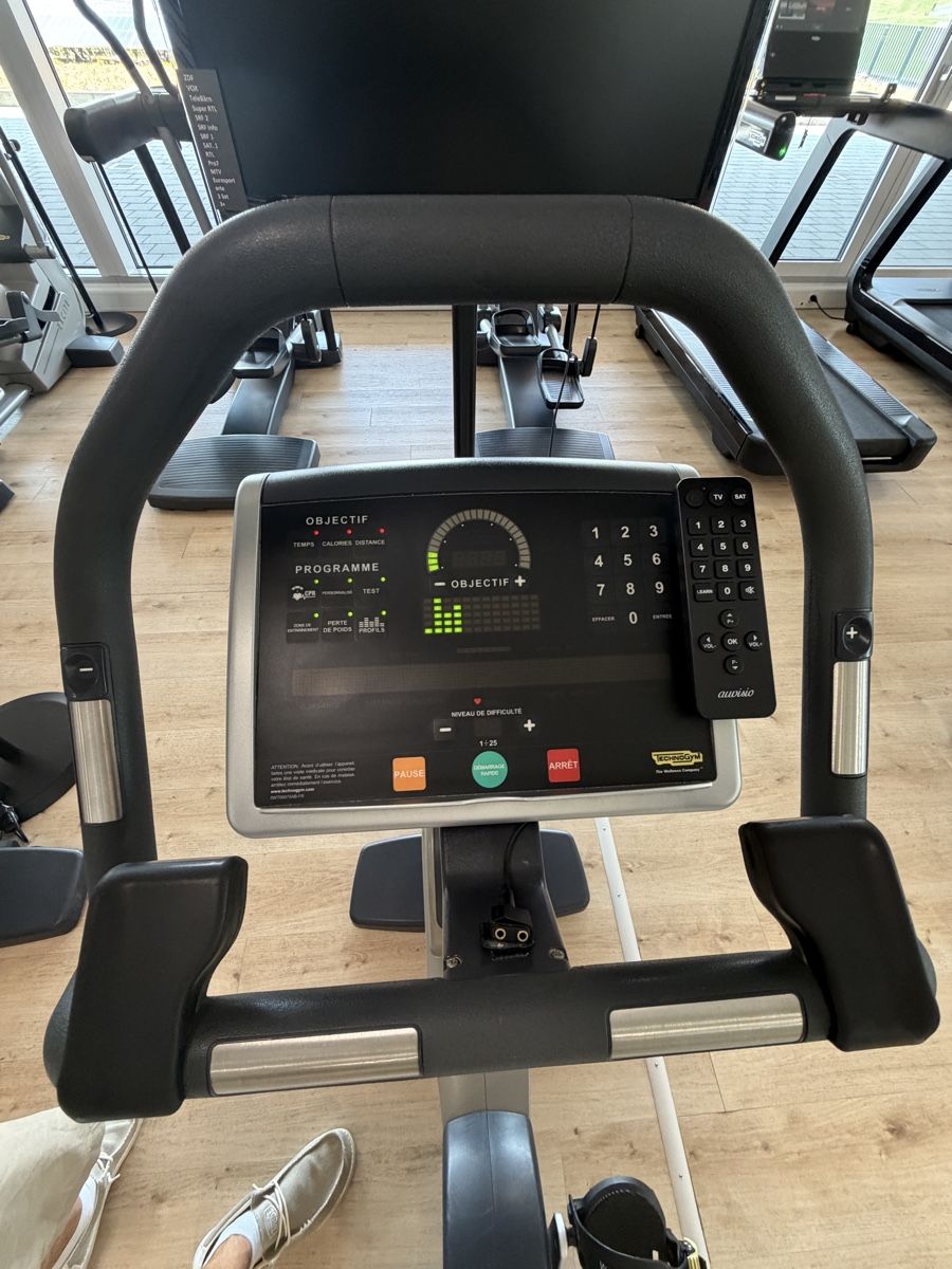 Technogym Vélos d'appartement: Technogym Bike – D'occasion à Konolfingen par moser578 1