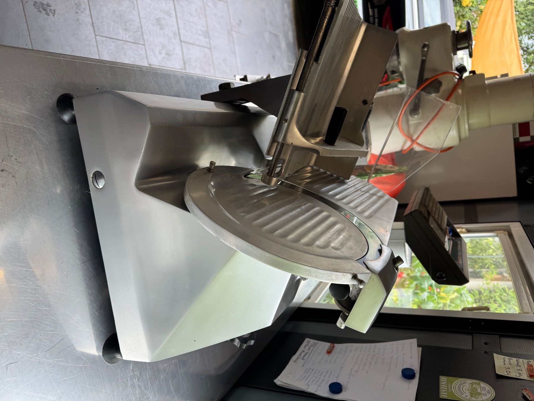 Appareils de cuisine: Aufschnittmaschine – D'occasion à Widnau par tgossi 5