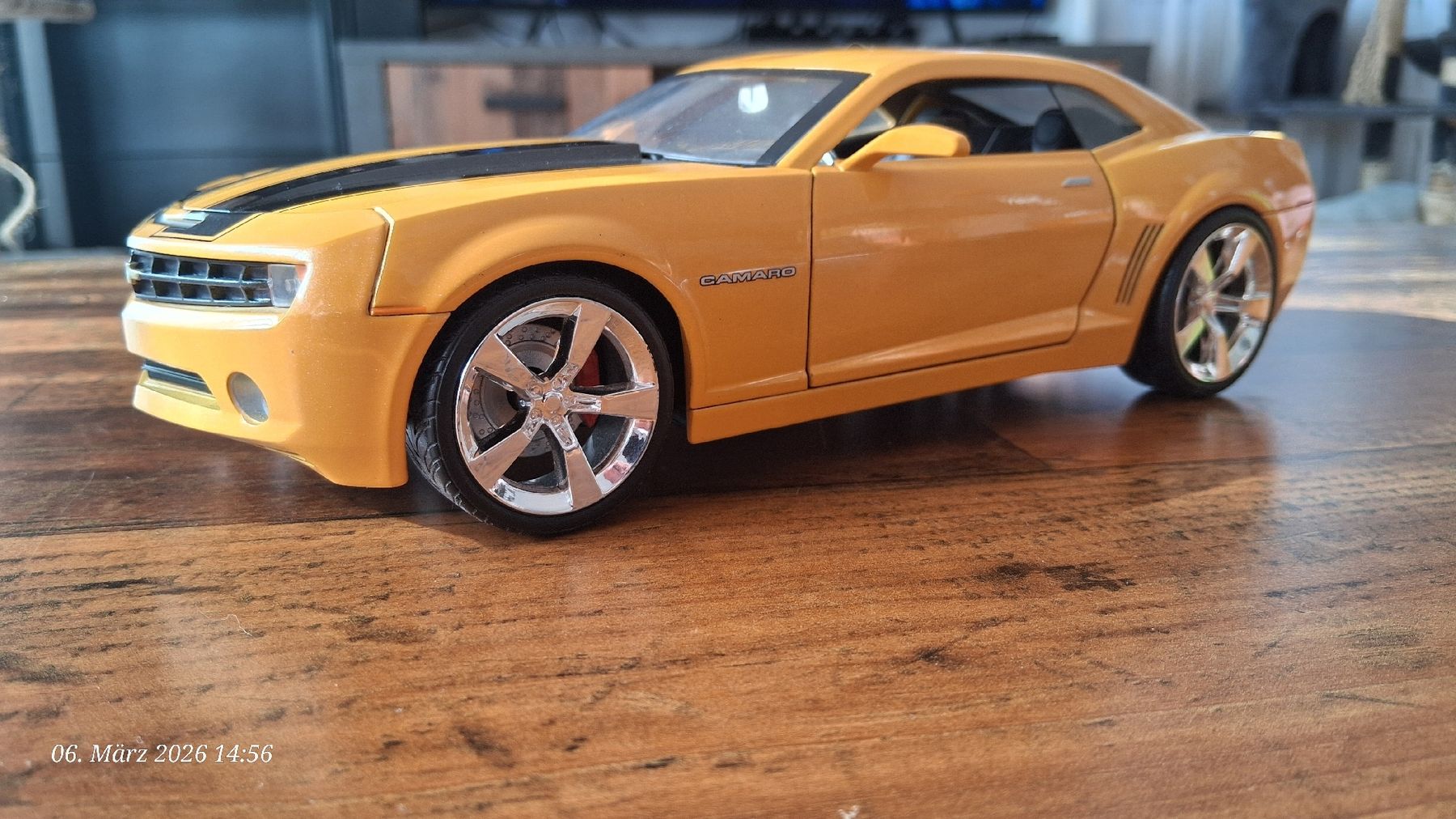 Jada Toys Modellini d'auto: 1:18 2006 Camaro Conzept – Nuovo (secondo la descrizione) da Wolfenschiessen venduto da 2-stroke-garage